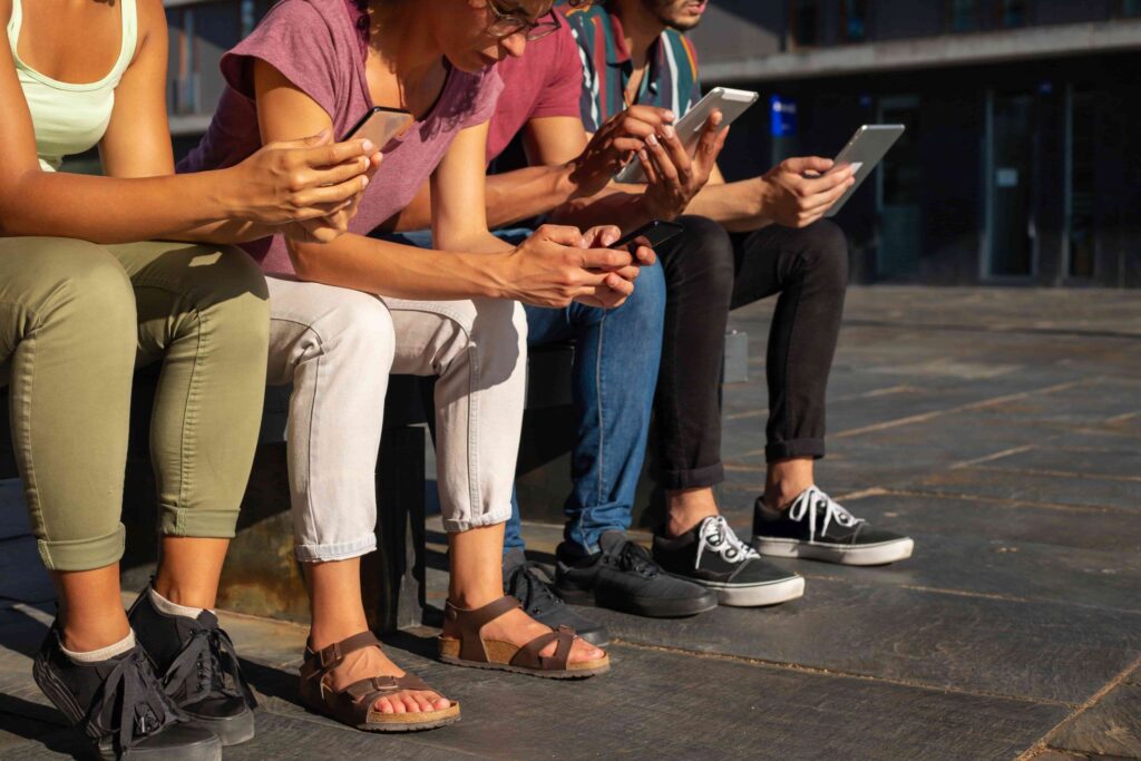 people stick to mobile apps