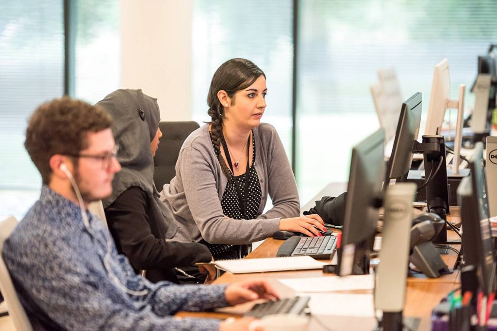 Staff Augmentation Vs Outsourcing Vs Project-Based Consulting
